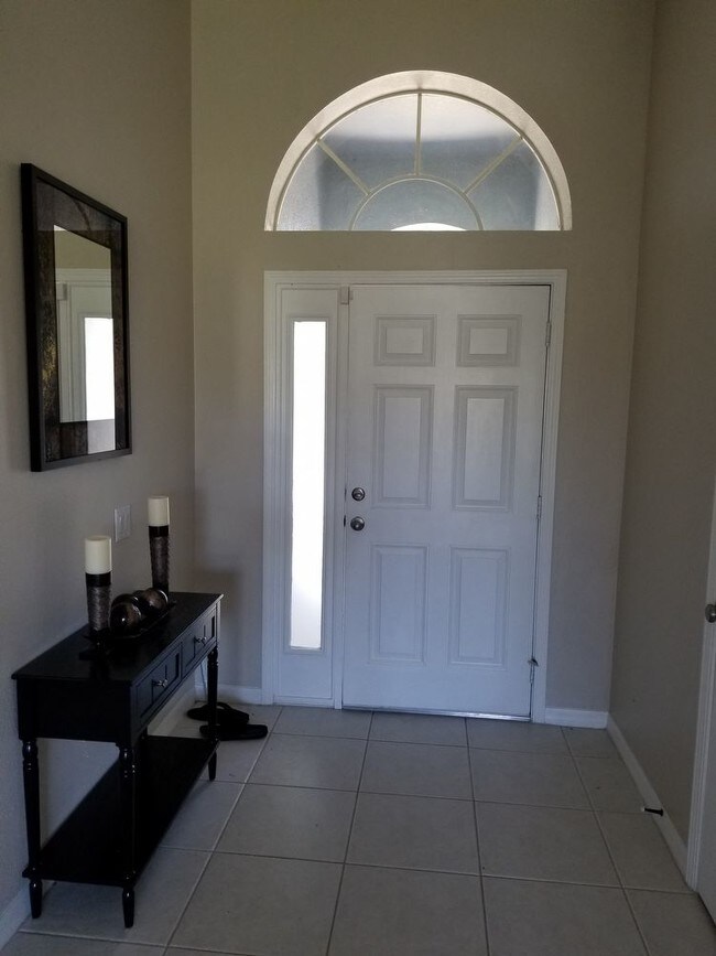 Building Photo - 3/2 in gated community with pond view