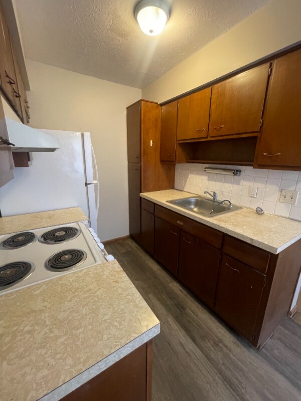 319 Pershing Ave SE, North Canton, OH 44720 Condo for Rent in North Canton, OH