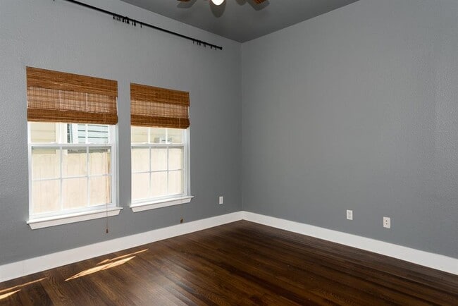 Building Photo - 2805 Lafayette Ave
