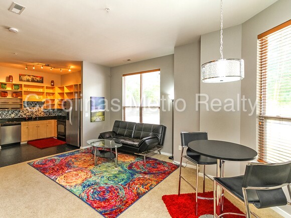 Foto del edificio - 3247 Wesley Ave