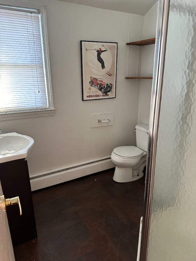 Building Photo - Renovated Beautiful 2BR Near Yale - Science Hill
