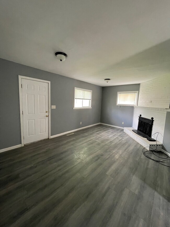 Foto del edificio - 2163 Rankin Ave