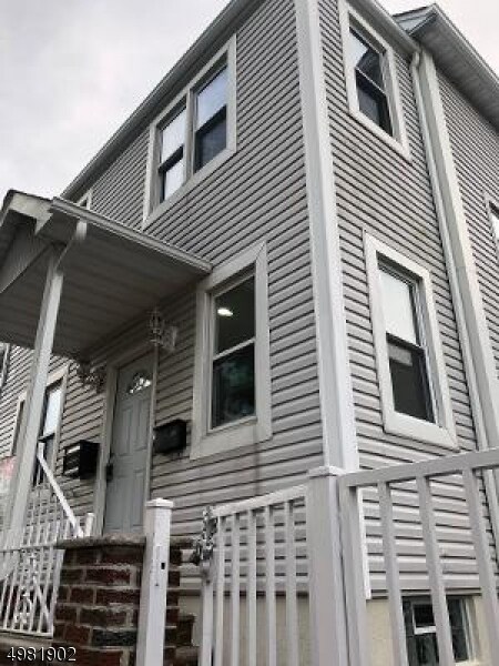 Foto del edificio - 322 Ohio St