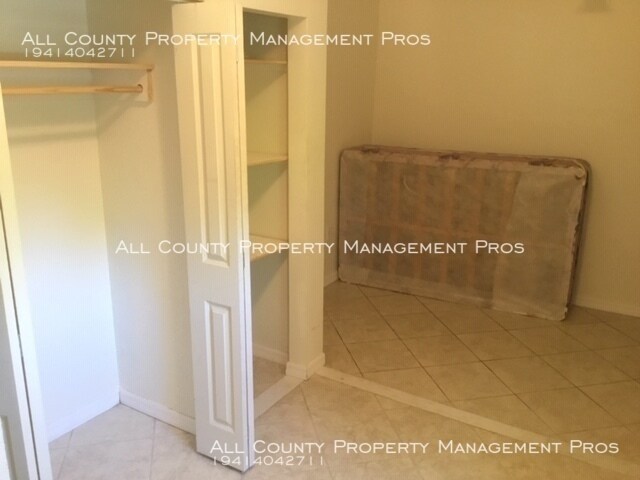 Building Photo - Shared Housing with All Utilities Included!