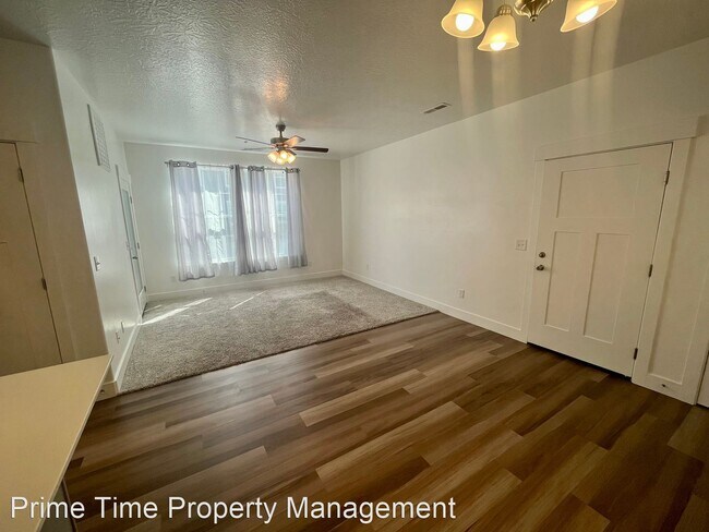 Foto del edificio - 3 br, 2 bath House - 304 W 435 N  Unit #304