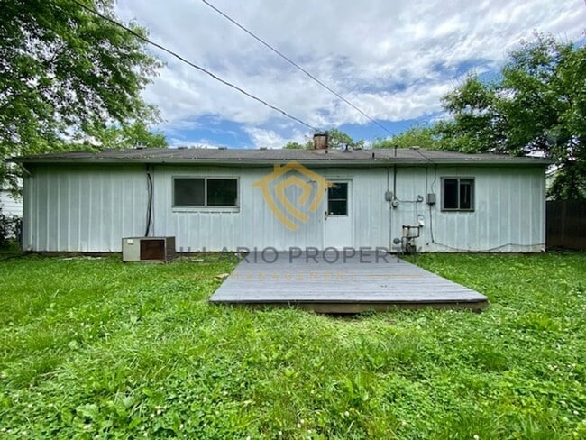 Building Photo - Nicely Updated, Northeastwood, 3 Bedroom, ...