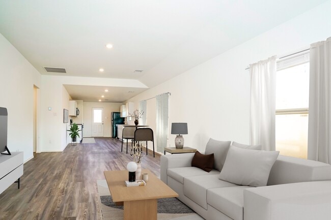 Building Photo - 1718 Campos Ct