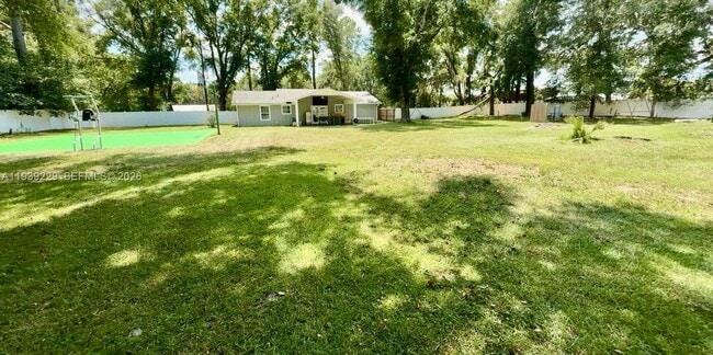 Foto del edificio - 399 SW Broderick Dr