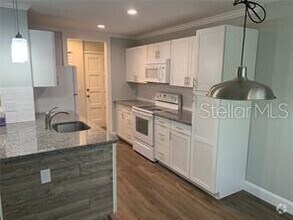 Building Photo - 314 Palm Coast Pkwy NE