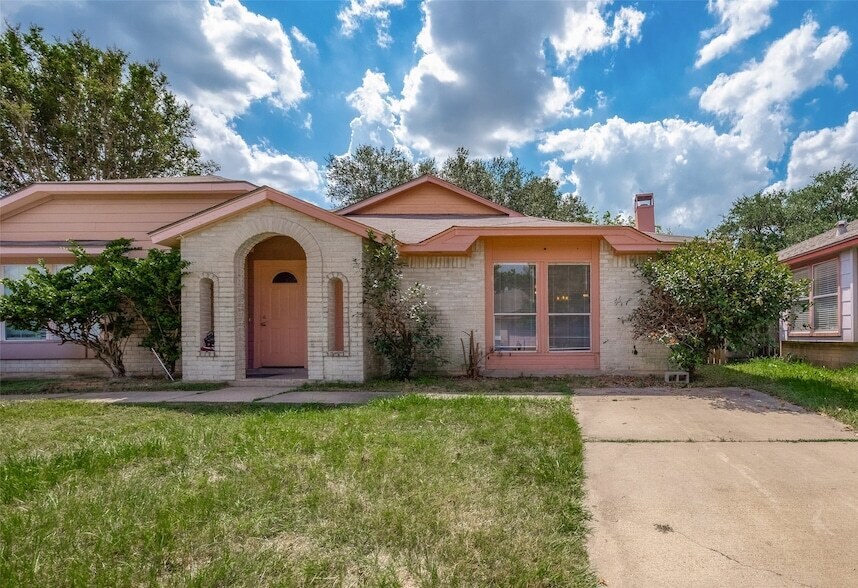 Foto principal - 11009 Crenchrus Ct