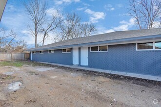 Building Photo - 3655 Seabrook St