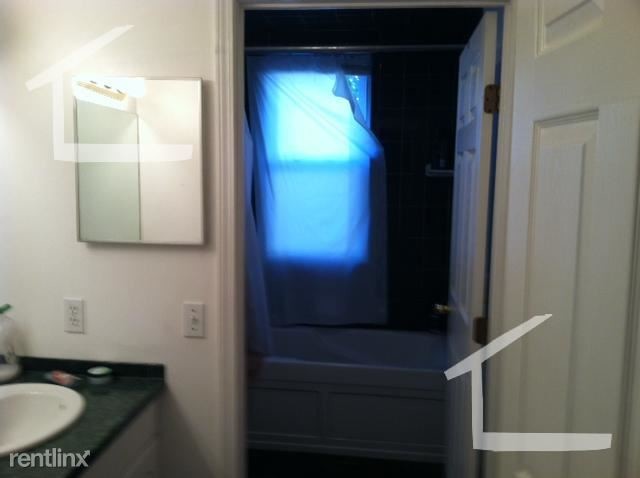 Foto del edificio - 4 br, 2.5 bath House - 44 Champney St Apt ...