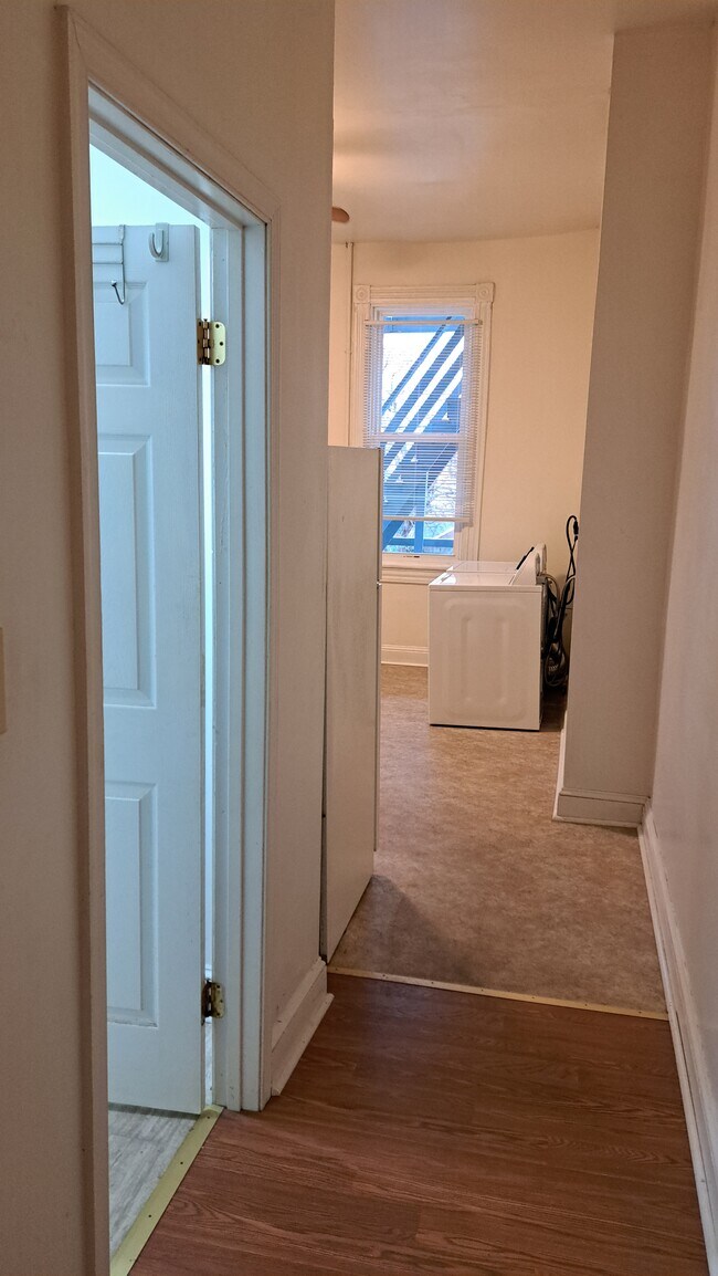 Foto del edificio - 2215 Brookfield Ave