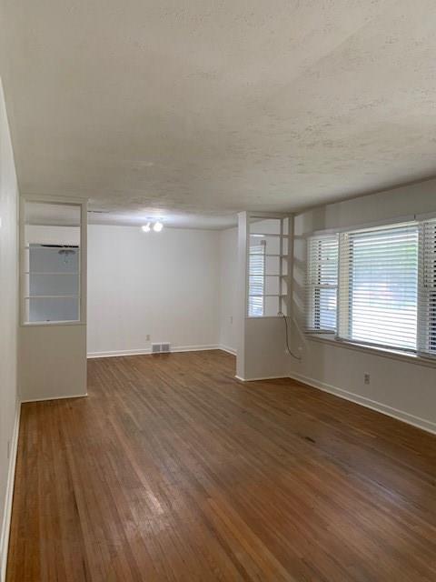 Foto del edificio - 5757 Tracyne Dr