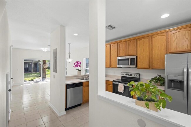 Foto del edificio - 3434 Wilshire Way Rd