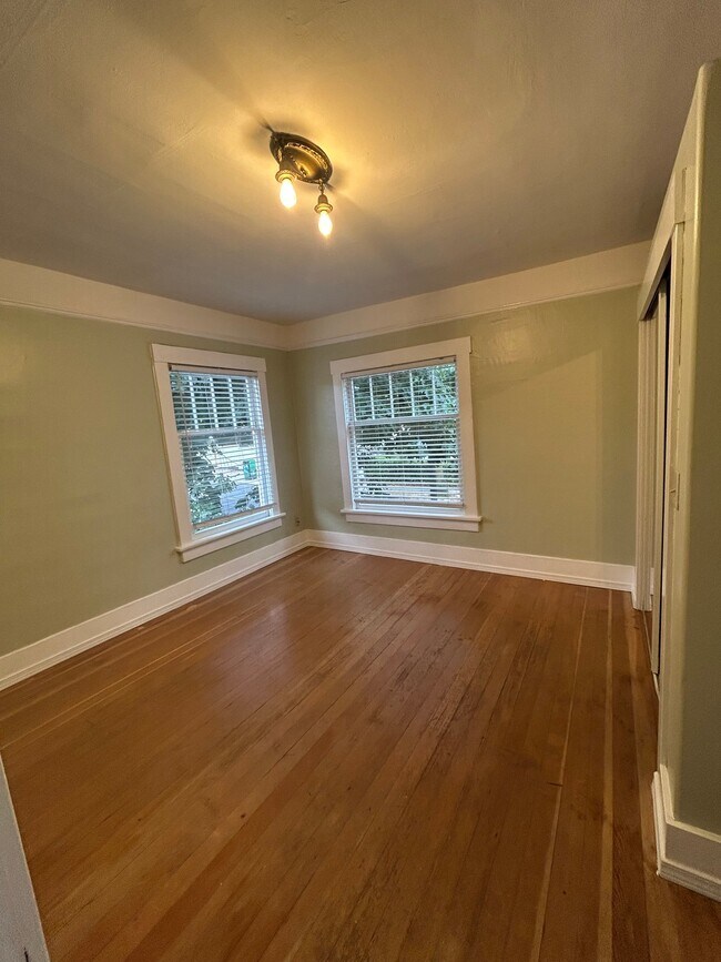 Foto del edificio - 2123 N 40th St