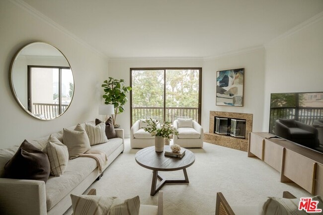 Foto del edificio - 11847 Gorham Ave