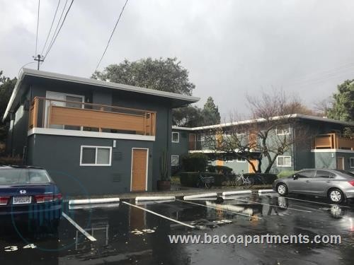 Building Photo - University Square Apartments