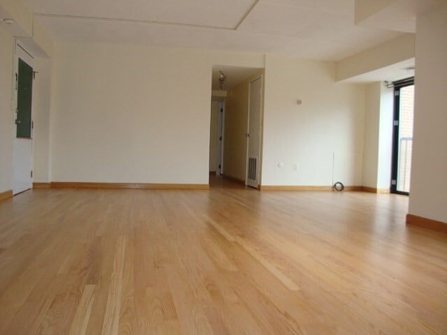 Building Photo - 1243 Beacon St