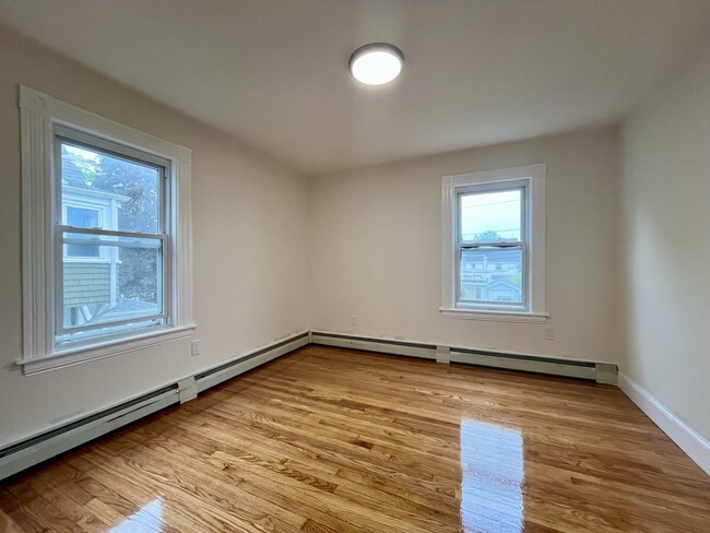 Building Photo - 6 Bromfield St