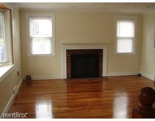 Primary Photo - 188 Lexington St