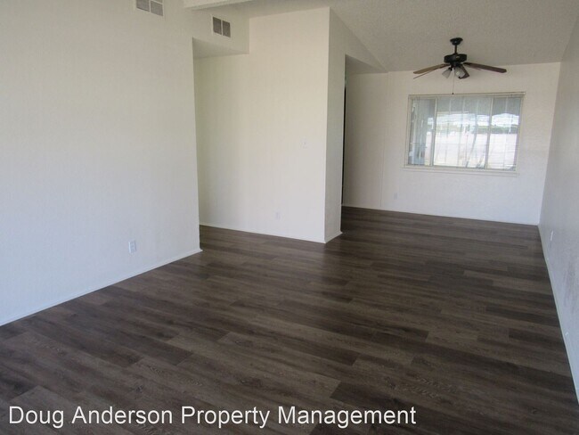 Foto del edificio - 4 br, 2 bath House - ***1127 WEST AVENUE J-15