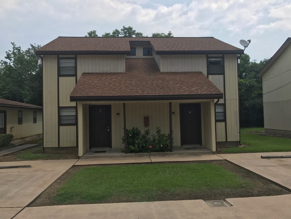 618 Reppert St, Bacliff, TX 77518 Apartments in Bacliff, TX