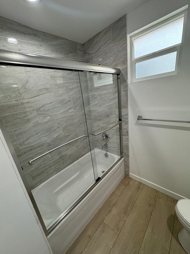 Foto del edificio - 4748 Garrick Ave