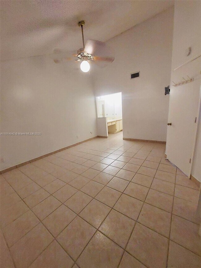 Building Photo - 3791 Collinwood Ln