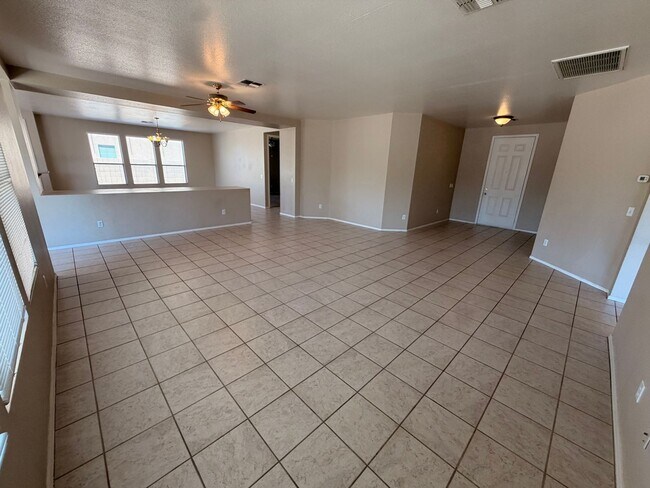 Building Photo - 9817 W Las Palmaritas Dr