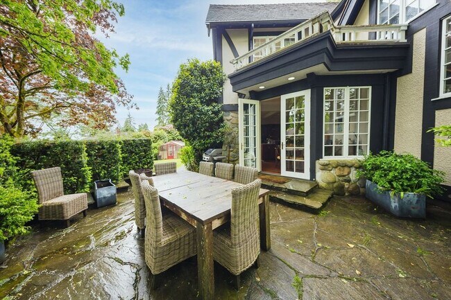 Photo du bâtiment - 1850 Mathers Av