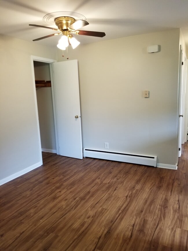 Dining Area - 52 Mallory Rd