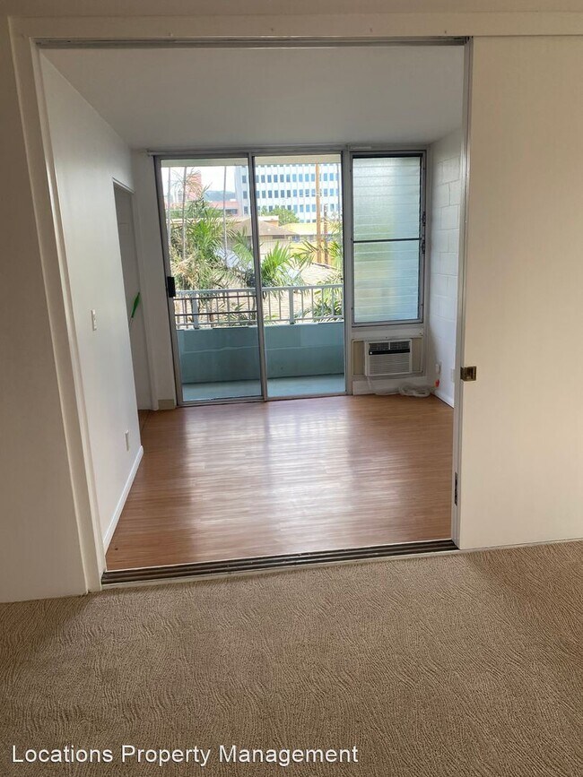 Building Photo - 2 br, 1 bath House - 1122 Elm St. #209