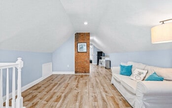 Building Photo - 1286 Marlowe Ave