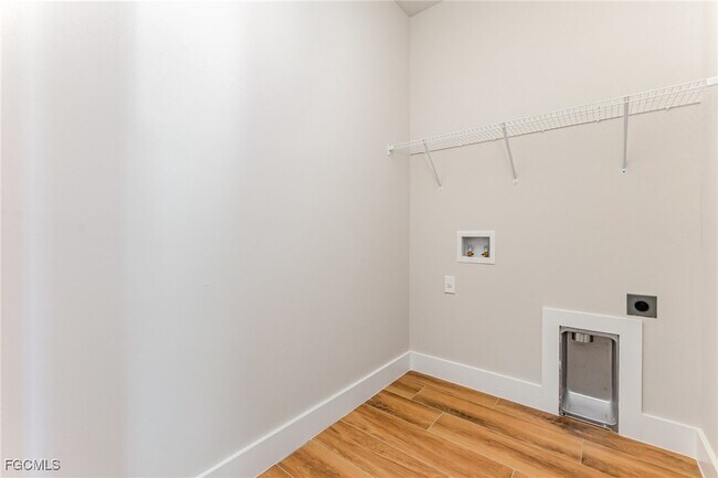 Foto del edificio - 4157 NW 39th Ave