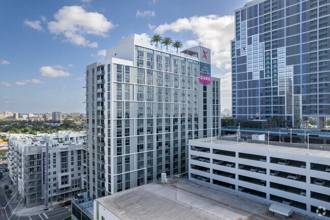 Building Photo - LINK AT DOUGLAS*