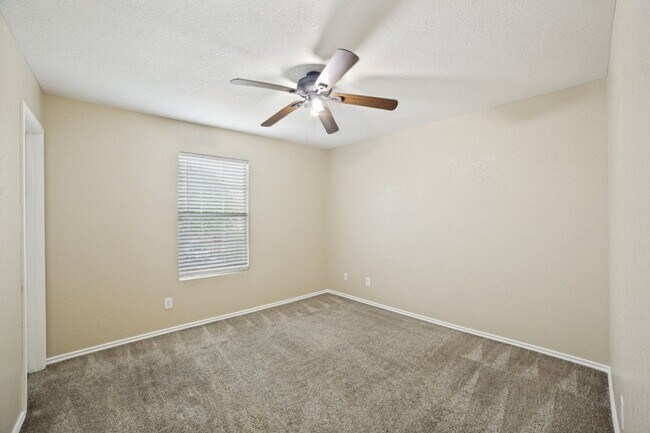 Building Photo - 5426 Wincheap Dr