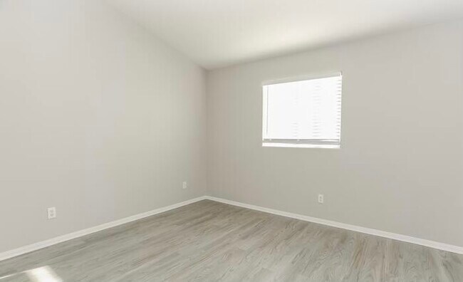 Foto del edificio - 5404 Lavender Ct