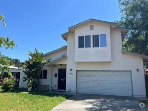 Building Photo - 1200 Snyder Dr