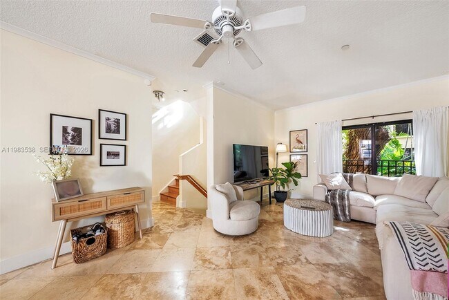 Foto del edificio - 2767 Coconut Ave