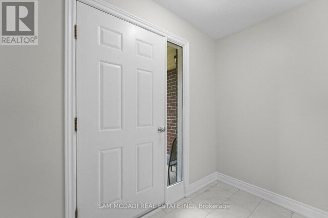 Building Photo - 14 Birchfield Dr