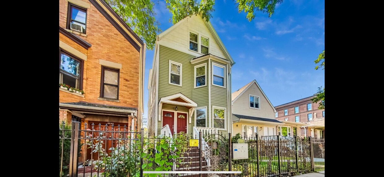 Foto principal - 3569 W Cortland St