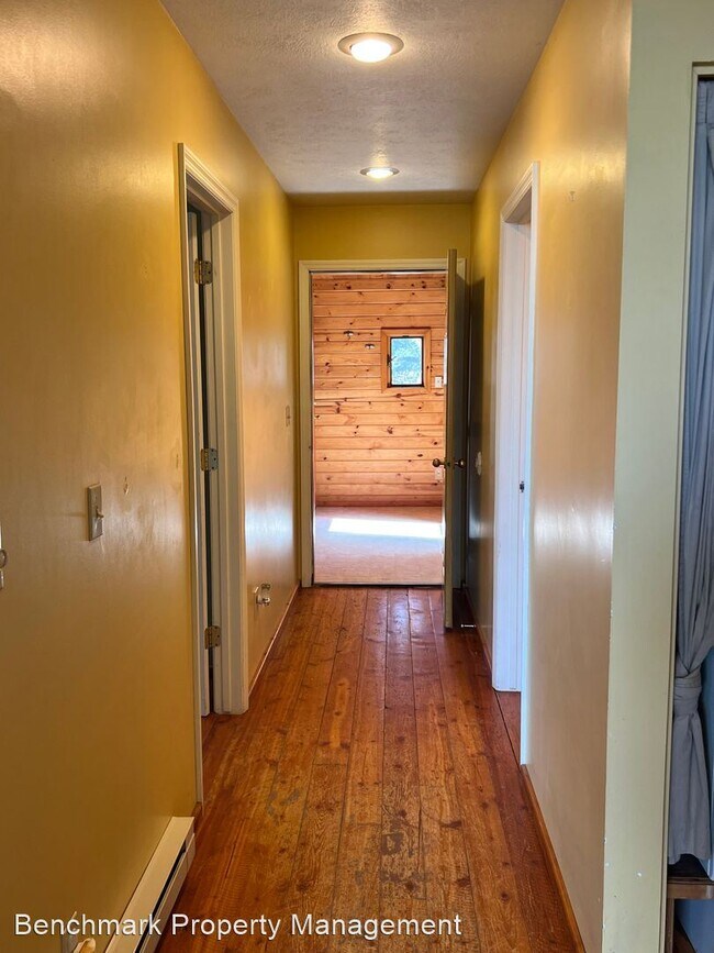 Building Photo - 2 br, 1.5 bath House - 12921 Axtell Gatewa...