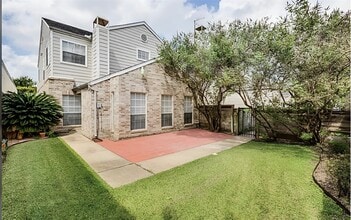 Building Photo - 12565 Piping Rock Dr