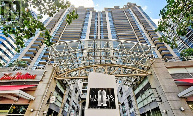 Building Photo - 1015-4978-4978 Yonge St