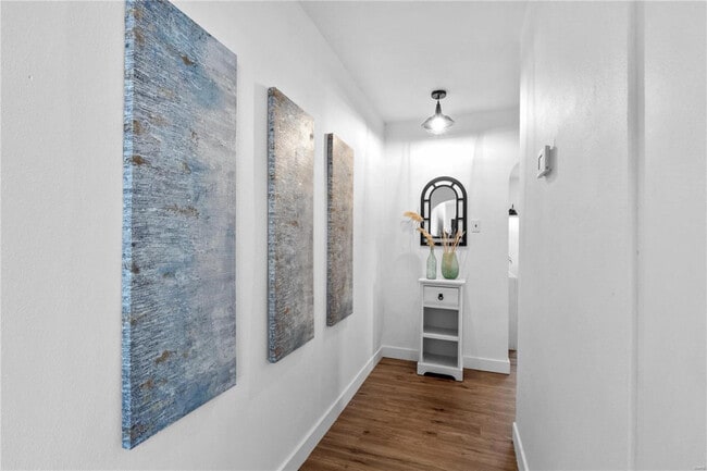 Building Photo - 205 N 28th St