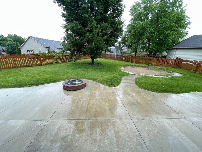 Foto del edificio - Beautiful Shelbyville Home For Rent