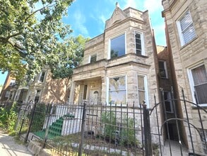 Building Photo - 1311 S Avers Ave