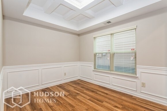 Foto del edificio - NOW AVAILABLE! - 711 Sweet Ashley Way, Log...