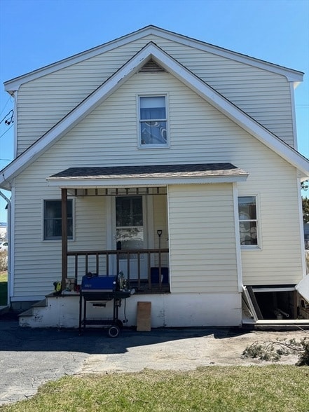 Building Photo - 254 Gurnet Rd